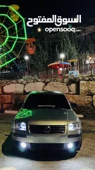  8 للبيع بغرض تجديد