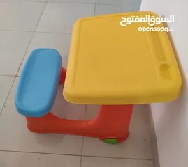  3 Branded Kids Desk مكتب للأطفال ماركة عالمية