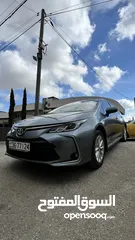  1 Toyota corolla 2019 Hybrid