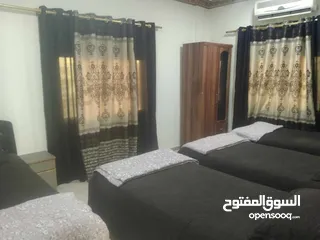  13 شقق و غرف مفروشة