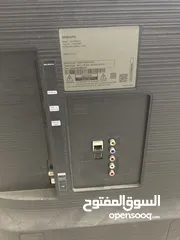  3 شاشه سامسونق للبيع شاشه كسوره فقط، اما باقي قطعها سليمه