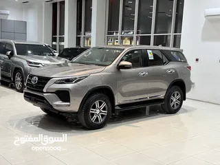  2 Toyota Fortuner 2024 (Bronze)