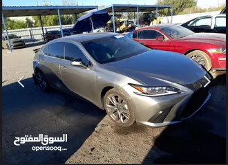  26 ES 350 F SPORT 2019/ بحادث خفيف وبدون خروج ايرباقات