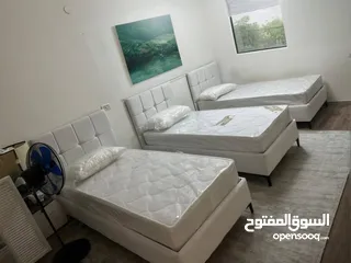  11 تخت بكل الاحجام يشمل فرشة ومخدات والتوصيل والتركيب لباب بيتك  ...صناعة محلية بجودة عالية وتصميم انيق