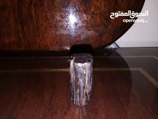  3 =حجر =نايزيك 29 جرام=يعرفه الخبراء =السعر 1500دينار =اعرضه للبيع=أو للبدل مع فضه أو ذهب؟