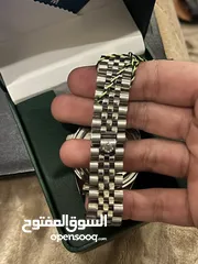  5 ساعة رولكس كوبي ماستر مختومه لون مميز عقارب وتاريخ مع علبتها وكيس رولكس