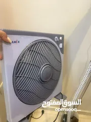  2 طاولة طعام ايكيا طاولة مع 2كراسي 45 دينار مروحية منظدية صغيرة 10 دينار  مكواة بخار جديدة 15 دينار
