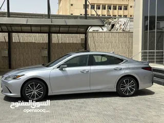  7 لكزس es 2022
