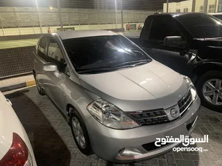  1 Nissan Tida 2009