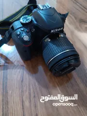  1 كاميرا  (Nikon) نيكون D3300 شبه جديدة بحالة ممتازة ولا خدش بسعر قابل للتفاوض