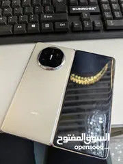  4 Huawei Mate X5 Collection edition 1TB