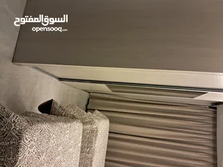  18 للايجار متاحه من تاريخ 15\6لغايه 27\6شقه محدثه نظام تشطيب كامله فندقي فرش مجهز فندق تفصيل