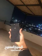  4 ايفون 8 بلس