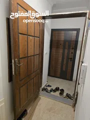  2 باب رئيسي نظيف