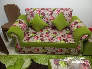  5 طقم كنب بحالة الوكالة