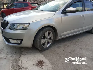  5 اوكتافيا 2015