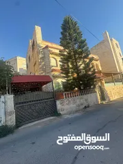  2 عمارة للبيع في اجمل منطقة حي عدن منطقة هادئة سكن خاص قريبة من جميع الخدمات