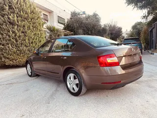 2 اوكتافيا 2019 ترخيص 18 كررررتووونة يدد اووووولى