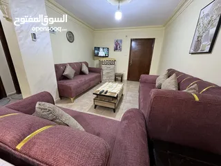  3 شقق مفروشه للايجار من المالك قرب المجمع و التخصصي الرسام مساحات مختلفه من المالك
