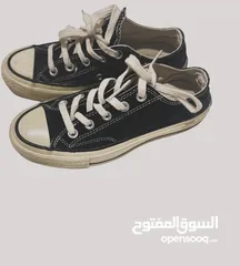  10 احذية  شبه جديدة