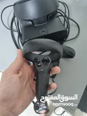  5 Oculus Rift S with both controllers