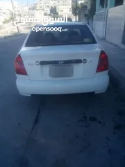  5 هونداي فيرنا 2000 لون ابيض