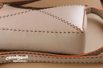  3 حقيبة يد جلدية مصنوعة يدويًا بتصميم مزدوج Handmade Leather Bag with Dual Design