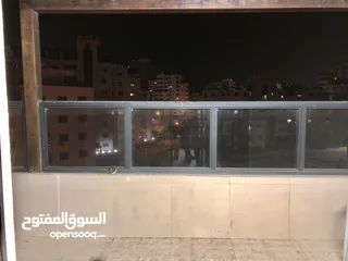  8 ستيديو للايجار  رووف