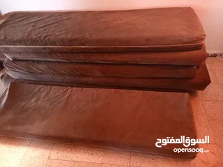  2 فرشة اسفنج عدد6 بحال الجديد  فرش جديد