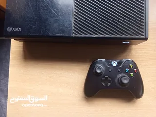  3 XBOX ONEمستعمل مع ايد والتانية هدية