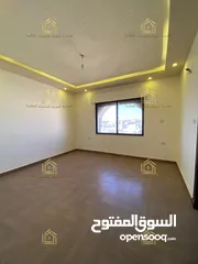 8 شقة جديدة - لم تسكن - ضاحية الرشيد - 4نوم 2ماستر - 350م - بلكونات بإطلالة مميزة