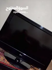  1 شاشة ال جي 32 بحالة ممتاز