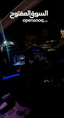  8 Mercedes Benz e200
