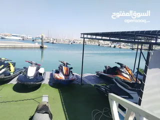  2 شركة تاجير يخوت في دبي مارينا مول للبيع