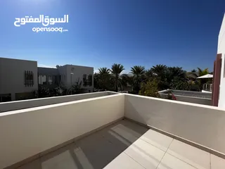  5 5 + 1 BR Amazing Villa with Private Pool for Sale – Al Mouj