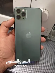  1 Iphone 11 pro max 256 gb battery 82 persent Display change face id not working, with cover and charg
