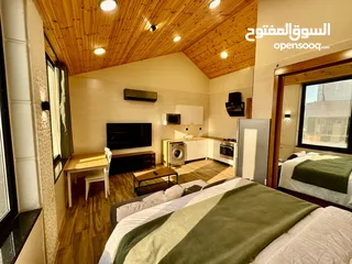  4 استوديو مفروش 5 نجوم جديد لم يسكن بعد - مجهز بالكامل في الشميساني من المالك مباشرة