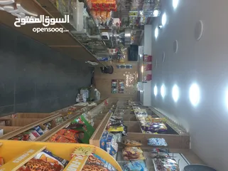  18 محمص للبيع بكامل عدته وديكوره وبضاعته البيع بداعي السفر المحمص يعمل بشكل جيد وقابل للتطوير والتوسيعو