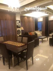  1 3 غرف نوم ,مفروش مع كامل الاحهزة ، ط4 مقابل فندق سانت ريجز / يوجد غرفتين .حمامين ط3  عبدون