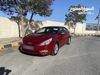  8 ‎هونداي سوناتا بنزين موديل2012 ماشيه 117000 كلم لون احمر للبيع