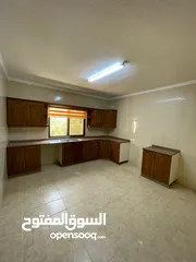  4 شقة فارغة للايجار