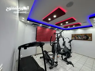  10 فيلا للبيع بسبب السفر