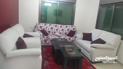  5 شقق مفروشة للإيجار