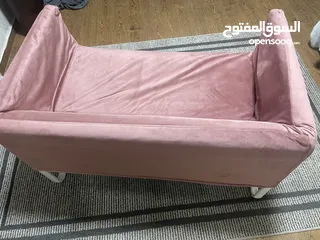  9 صوفا مقعدين ايكيا (Ikea 2 Seater Sofa) مستعملة للبيع