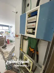  26 كهربائي مرخّص ، من شركة كهرباء محافظة القدس