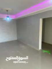  1 شقة ارضية للإيجار بموقع مميز في بيرزيت مدخل مستقل مع حديقة وصفة سيارة