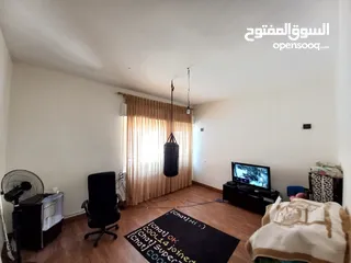  12 شقة غير مفروشة للإيجار 400م2 ( Property 16683 )-175107241