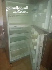  1 ثلاجه دايو كبيره