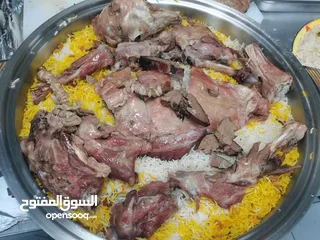  4 I am a Yemeni cook with long experience in cooking, resident, I have a driver's license