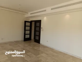  4 شقة شبه مفروشة للايجار في دير غبار ( Property 40672 ) سنوي فقط